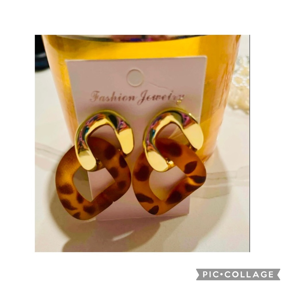 Brown and gold chain drop earrings